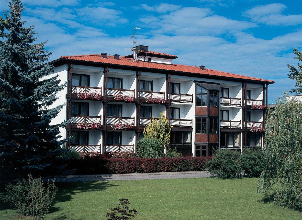 Hotel Brunnenhof Bad Fussing Exterior photo